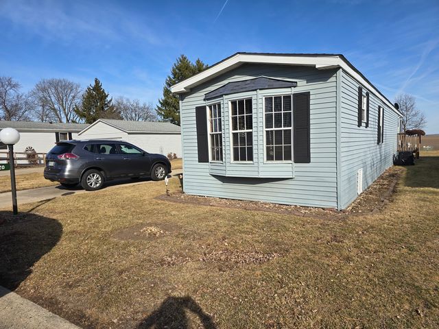 20 Cedar Lane, Sandwich, IL 60548