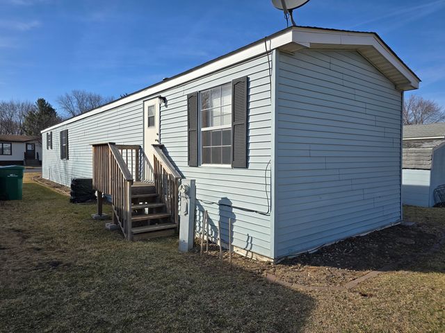 20 Cedar Lane, Sandwich, IL 60548