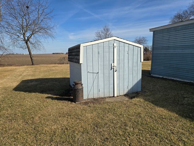 20 Cedar Lane, Sandwich, IL 60548