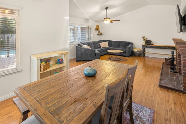 8272 Woodlake Hills Dr, Orangevale, CA 95662