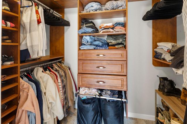 8272 Woodlake Hills Dr, Orangevale, CA 95662