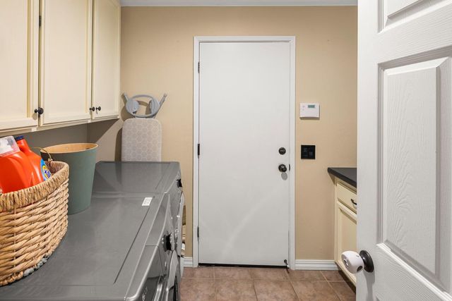 8272 Woodlake Hills Dr, Orangevale, CA 95662