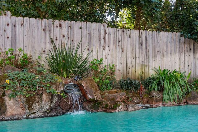 8272 Woodlake Hills Dr, Orangevale, CA 95662