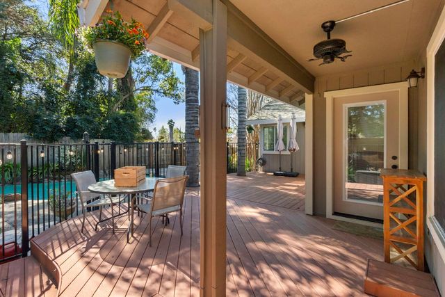 8272 Woodlake Hills Dr, Orangevale, CA 95662