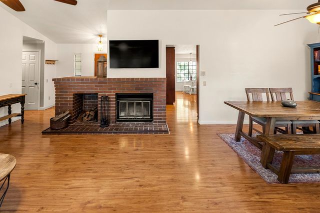 8272 Woodlake Hills Dr, Orangevale, CA 95662