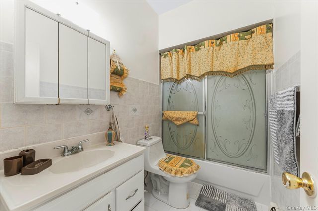 1556 Longfellow Avenue, Bronx, NY 10460
