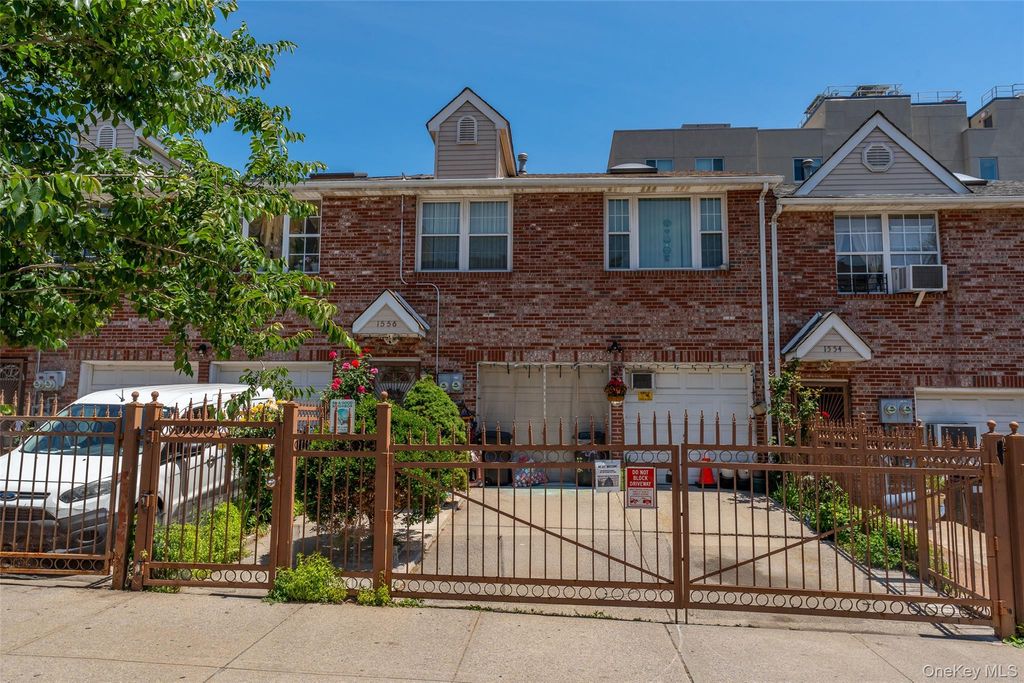 1556 Longfellow Avenue, Bronx, NY 10460 — exterior