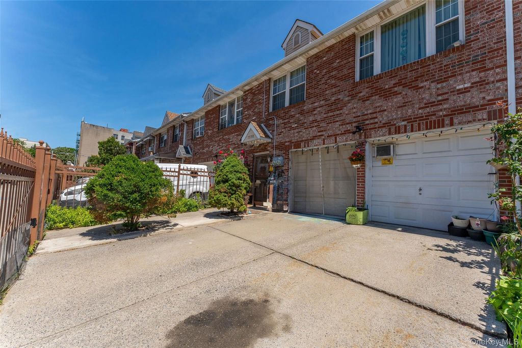 1556 Longfellow Avenue, Bronx, NY 10460 — photo 2