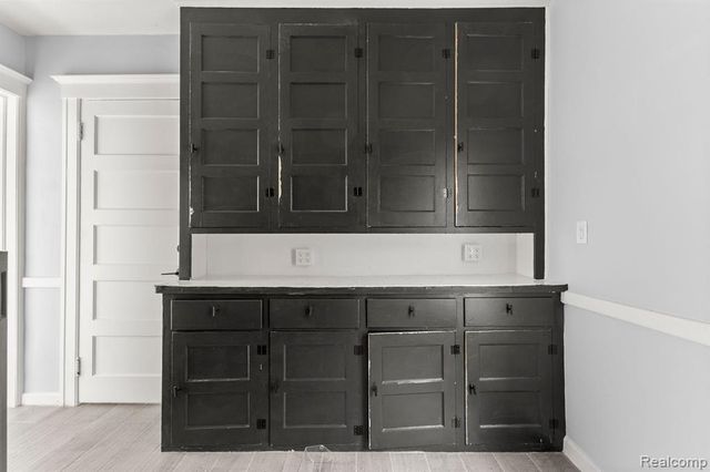 4357 W Philadelphia Street, Detroit, MI 48204