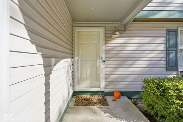 9111 Ditch Road, Indianapolis, IN 46260