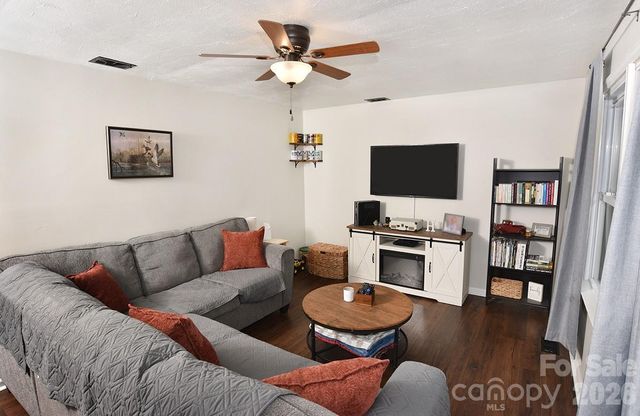 470 Nestlewood Lane, Salisbury, NC 28144