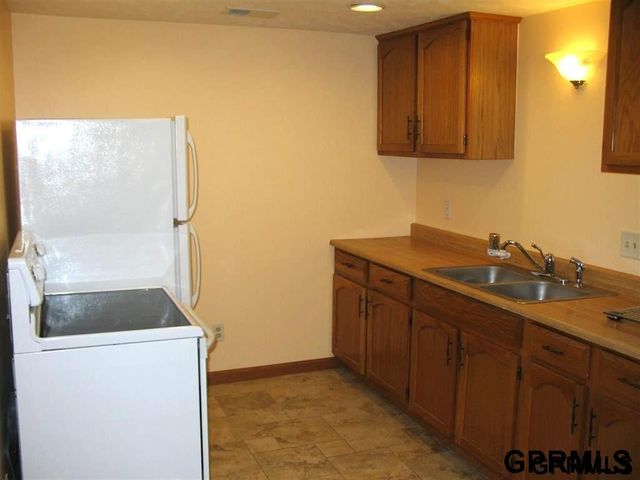 624 S 8th St #2 Street, Plattsmouth, NE 68048