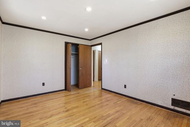 7220 BROOKCREST PL, Annandale, VA 22003