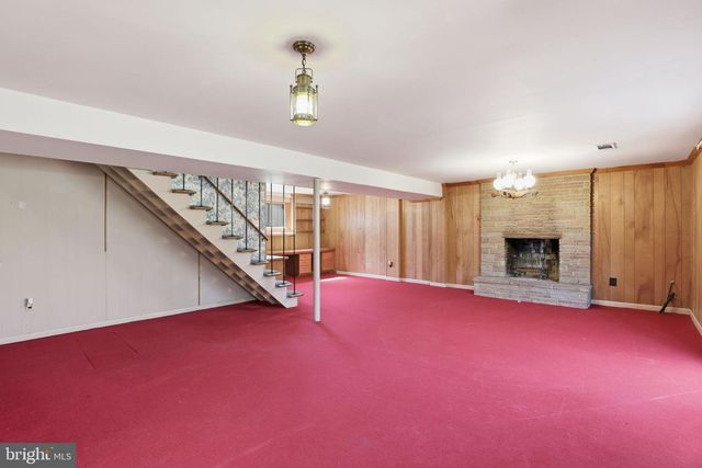 7220 BROOKCREST PL, Annandale, VA 22003