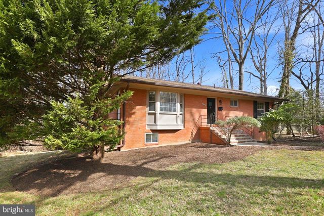 7220 BROOKCREST PL, Annandale, VA 22003