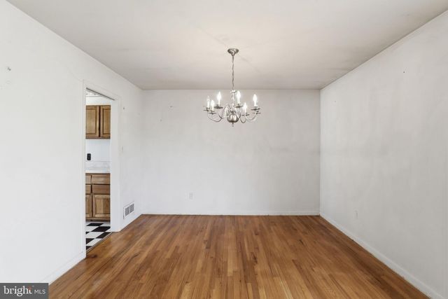 7220 BROOKCREST PL, Annandale, VA 22003