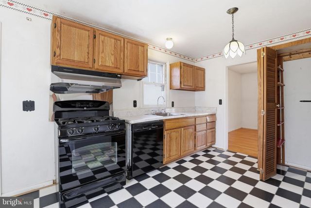 7220 BROOKCREST PL, Annandale, VA 22003