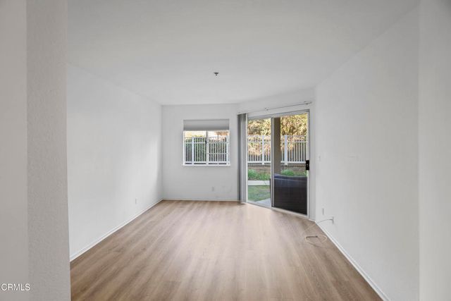 5805 Oak Bend Lane 208, Oak Park, CA 91377