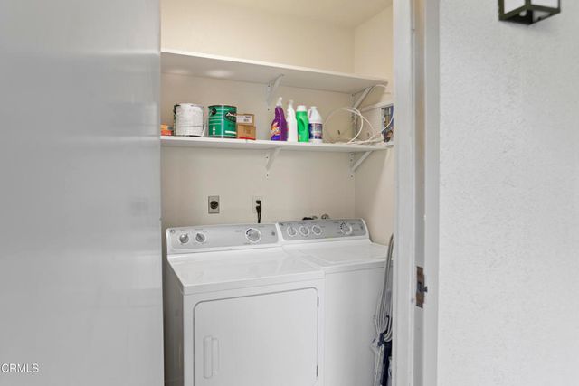 5805 Oak Bend Lane 208, Oak Park, CA 91377