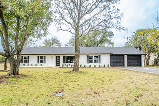 11300 Smallwood Drive, Burleson, TX 76028