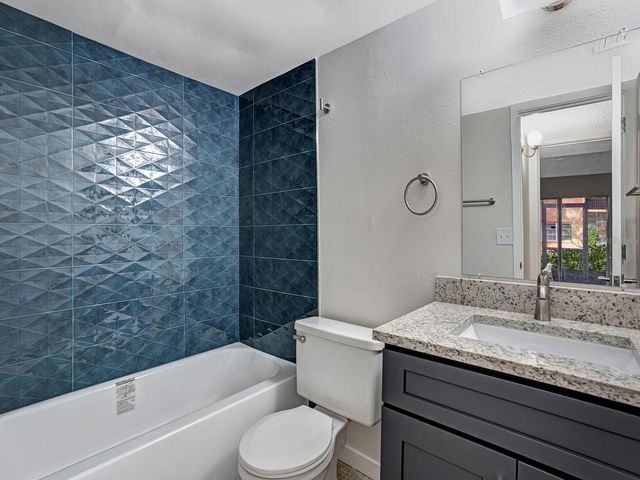 4805 ALT 19 414, Palm Harbor, FL 34683