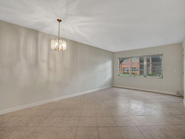 4805 ALT 19 414, Palm Harbor, FL 34683