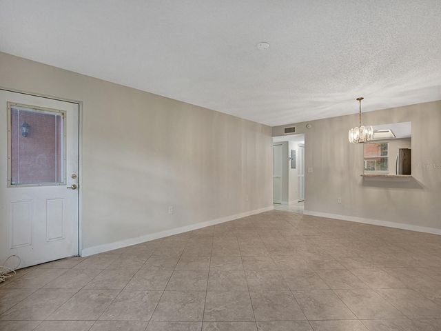 4805 ALT 19 414, Palm Harbor, FL 34683