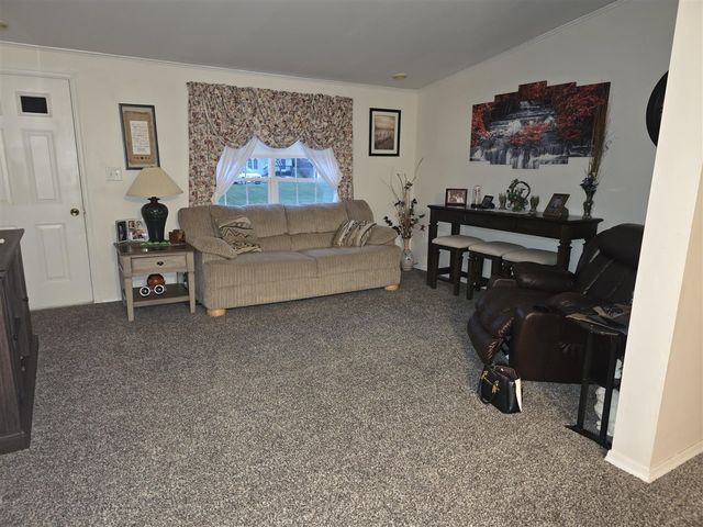 1302 Country View Lane, Fremont, MI 49412