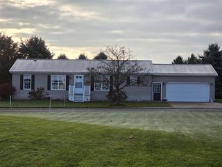 1302 Country View Lane, Fremont, MI 49412