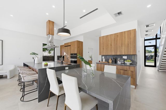 1308 Avocado Isle, Fort Lauderdale, FL 33315