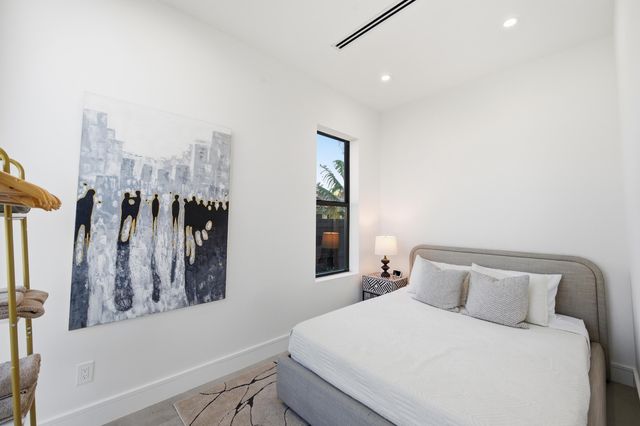 1308 Avocado Isle, Fort Lauderdale, FL 33315