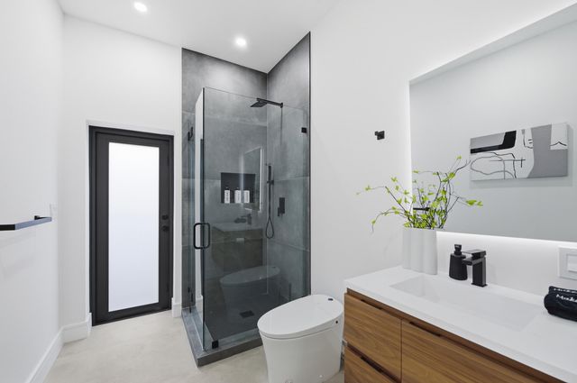 1308 Avocado Isle, Fort Lauderdale, FL 33315