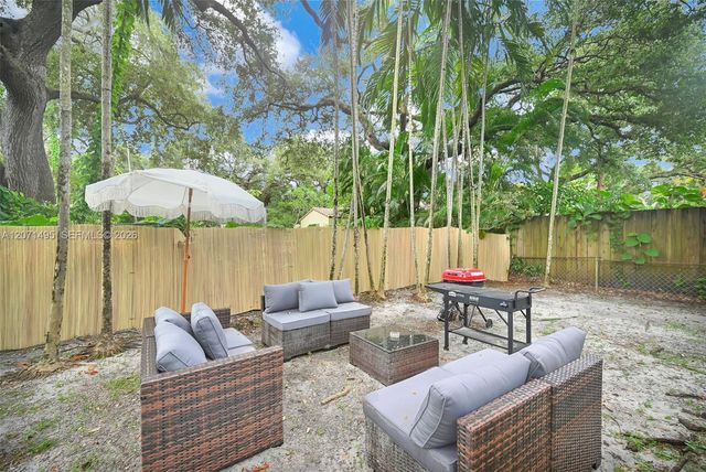 370 NE 87th Street, El Portal, FL 33138