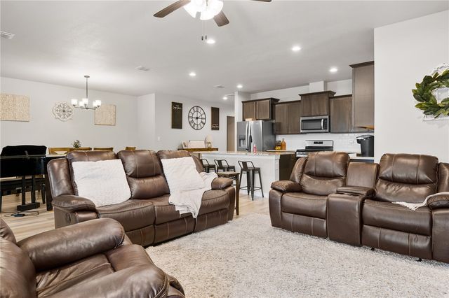 7901 Rancho Vista Blvd W, Corpus Christi, TX 78414