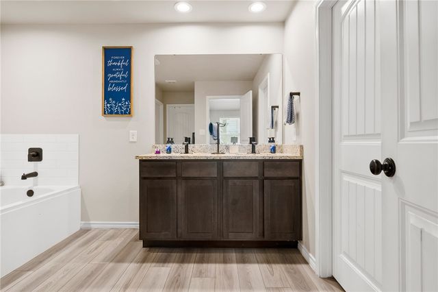 7901 Rancho Vista Blvd W, Corpus Christi, TX 78414