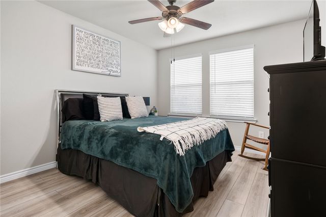 7901 Rancho Vista Blvd W, Corpus Christi, TX 78414