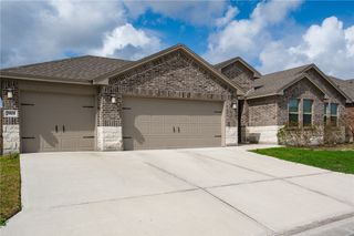 7901 Rancho Vista Blvd W, Corpus Christi, TX 78414