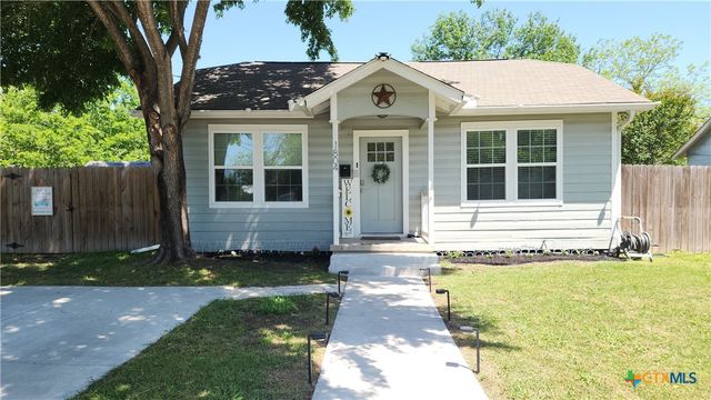 1804 N Goldman Street, Victoria, TX 77901