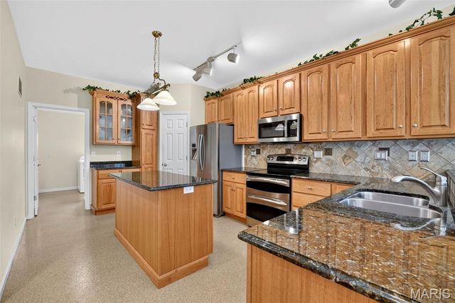74 Forest Hills Drive, Washington, MO 63090