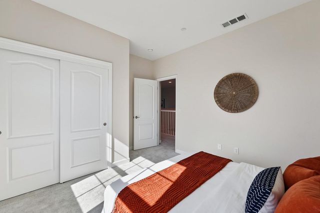 1434 Riva Trigoso Dr, Manteca, CA 95337