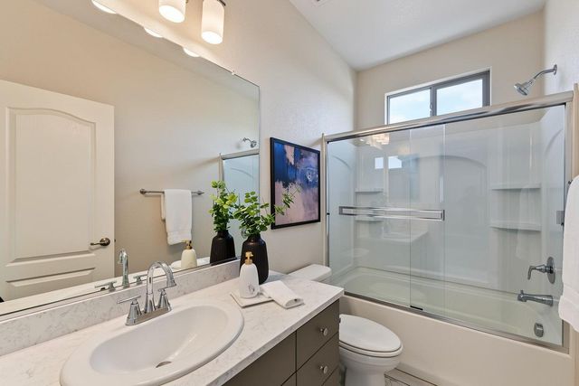 1434 Riva Trigoso Dr, Manteca, CA 95337