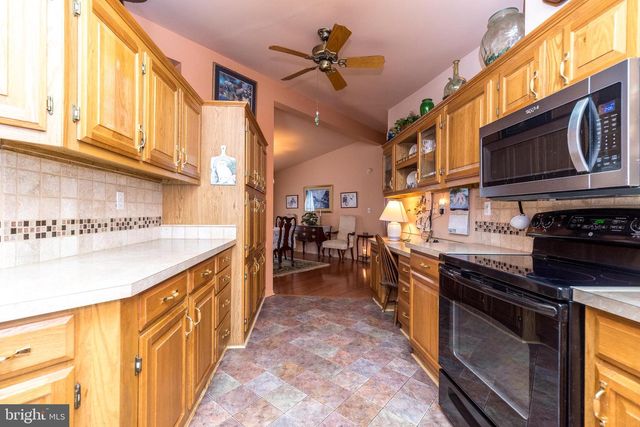 18 WILLIAMS WAY, Sellersville, PA 18960