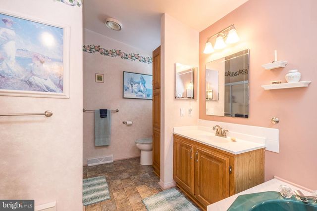 18 WILLIAMS WAY, Sellersville, PA 18960