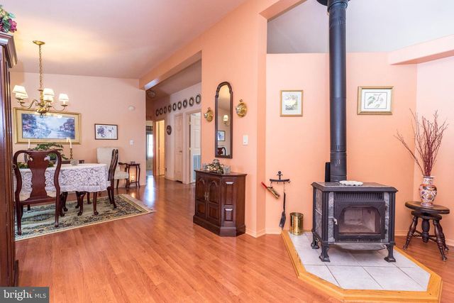 18 WILLIAMS WAY, Sellersville, PA 18960