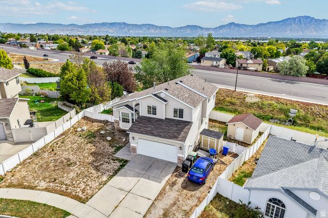6719 S MOUNTAIN AURA DR, West Jordan, UT 84081
