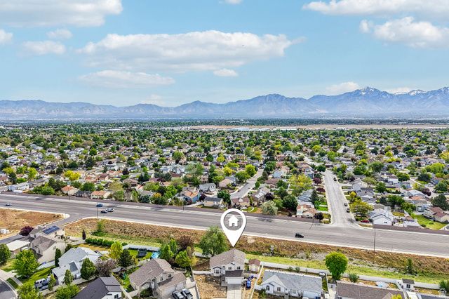 6719 S MOUNTAIN AURA DR, West Jordan, UT 84081