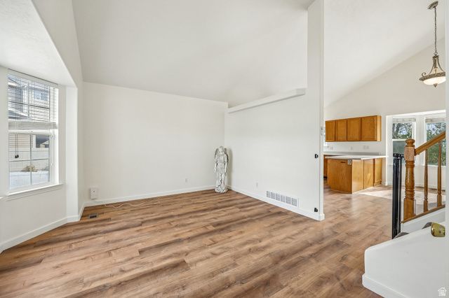 6719 S MOUNTAIN AURA DR, West Jordan, UT 84081