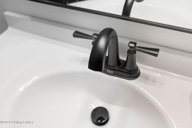 3417 Lafollette Dr, Jeffersontown, KY 40299