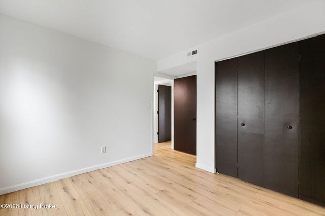 3417 Lafollette Dr, Jeffersontown, KY 40299