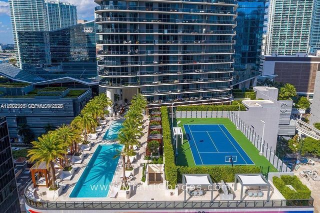 801 S Miami Ave 2006, Miami, FL 33130